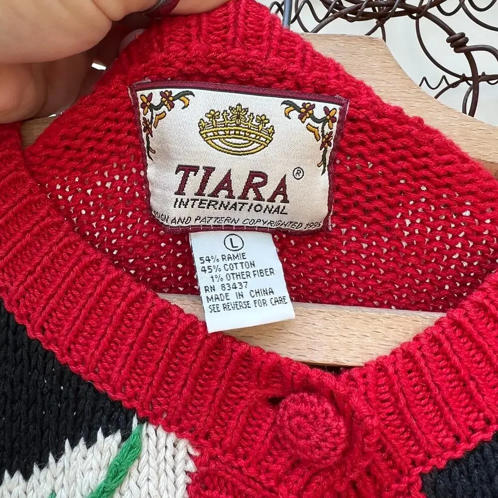 Vintage 90s Tiara Noel Santa Clause Christmas button down cardigan sweater LARGE